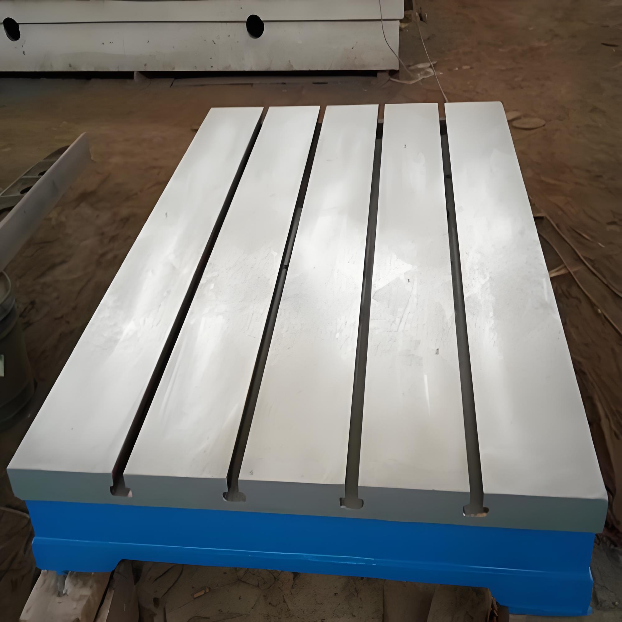 HT250 Cast Iron Welding Table